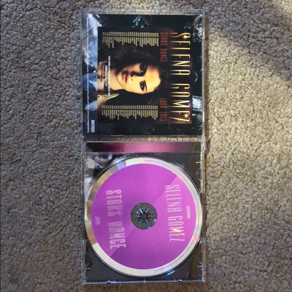 3/$20 SELENA GOMEZ STARS DANCE ALBUM - Picture 3 of 3
